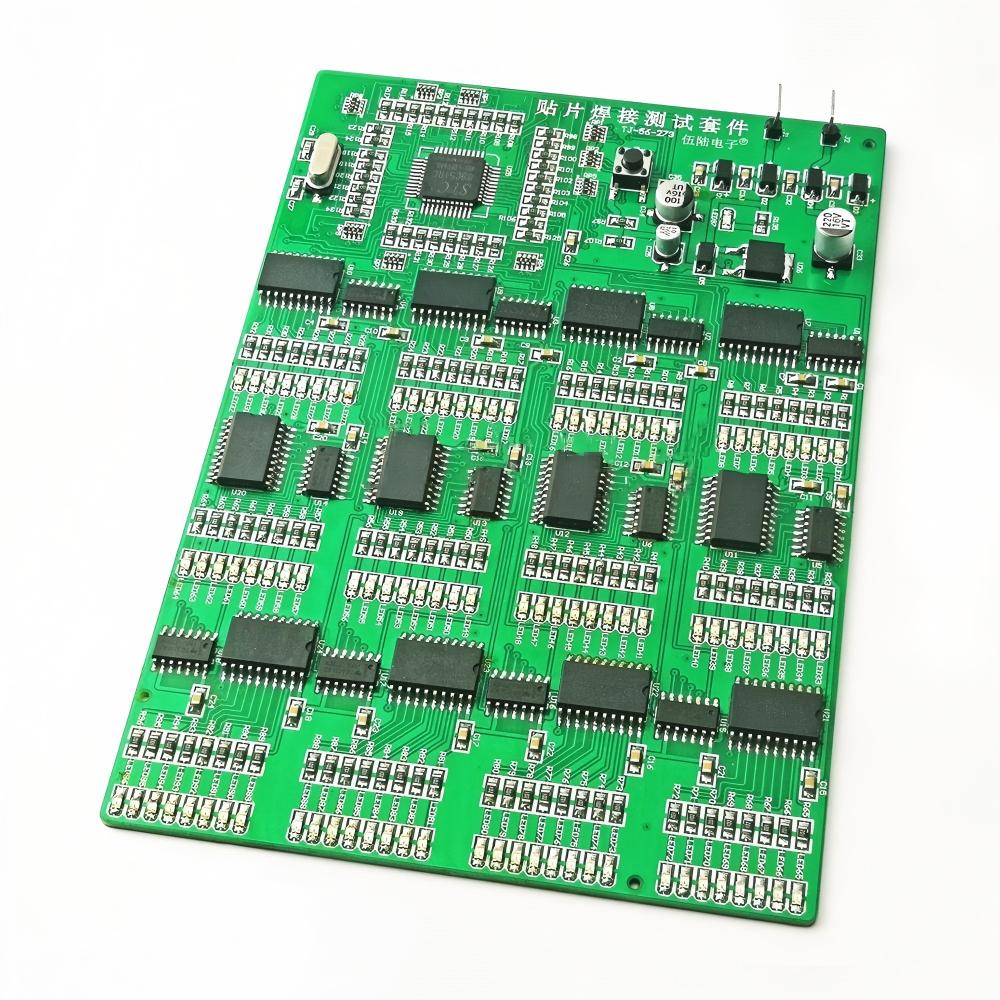 SMTはんだ付けトレーニング練習ボード 300 SMD部品  - Diy Electronics Kits For Beginners のレビューと価格