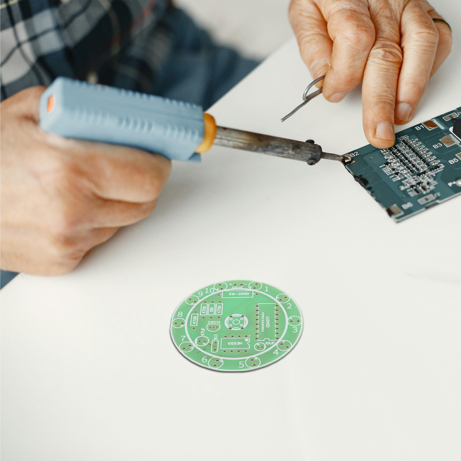電子工作用はんだ付け練習キット 4セット。初心者向けのDIY - Diy Electronics Kits For Beginners のレビューと価格