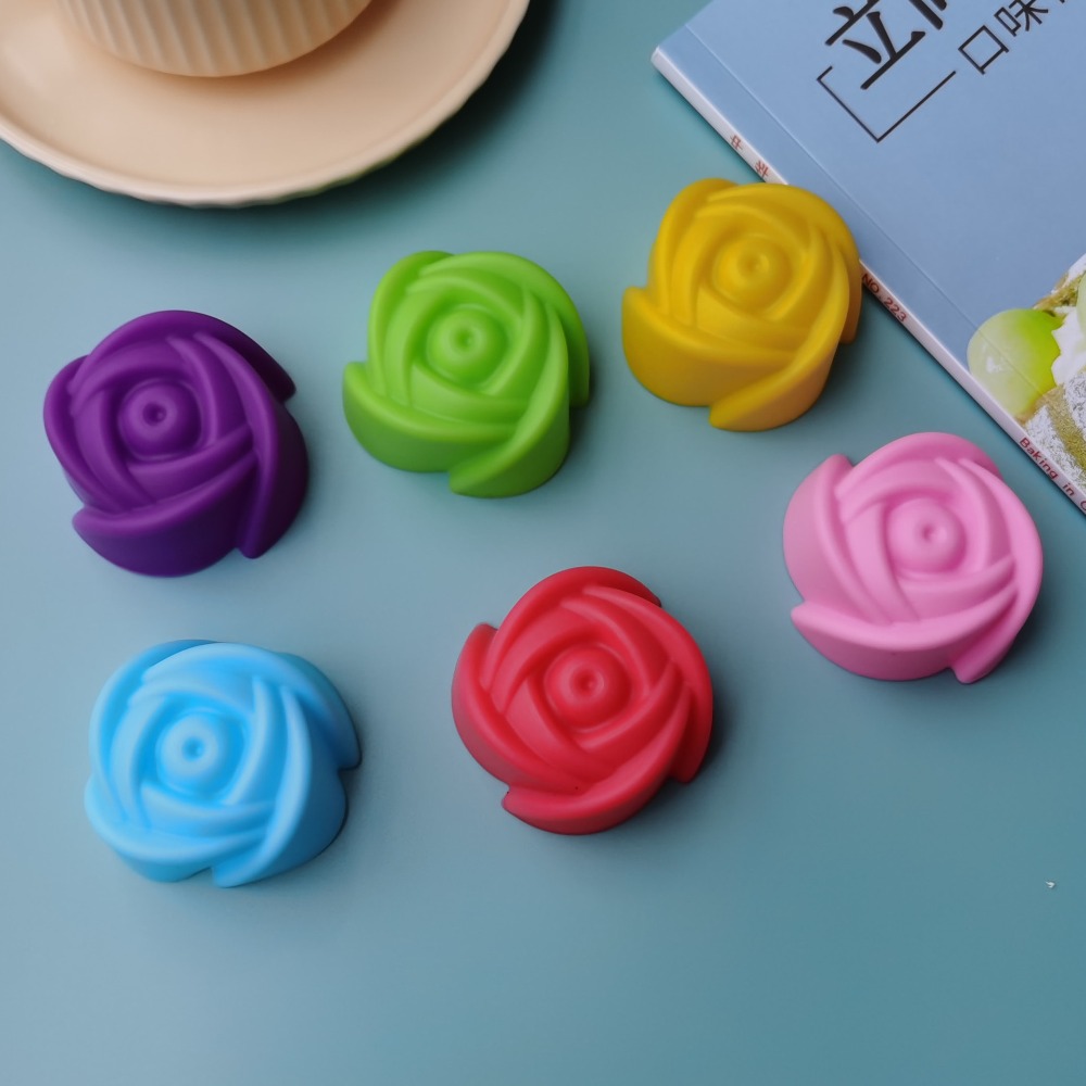 かわいい5cmフラワーシリコンケーキ型 耐熱性 再利用可能  - Diy Electronics Components のレビューと価格