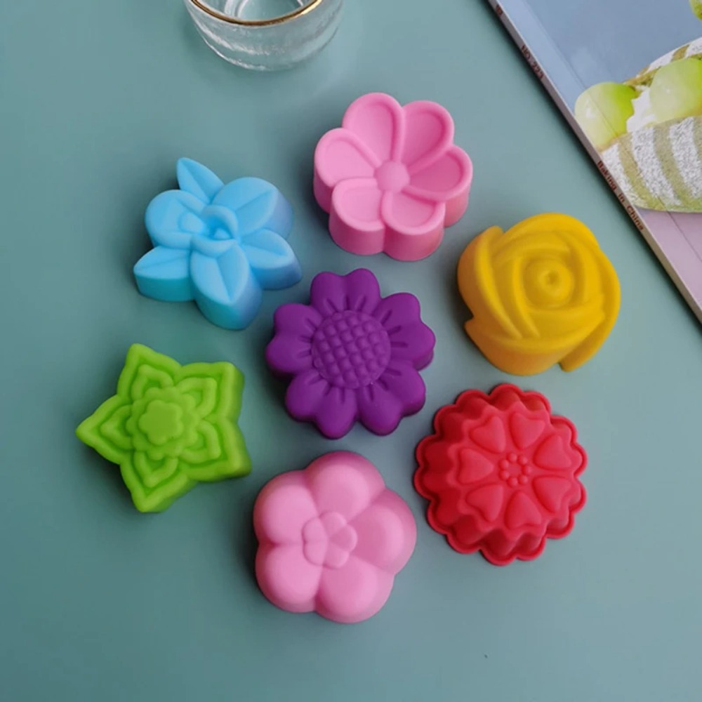 かわいい5cmフラワーシリコンケーキ型 耐熱性 再利用可能  - Diy Electronics Components のレビューと価格